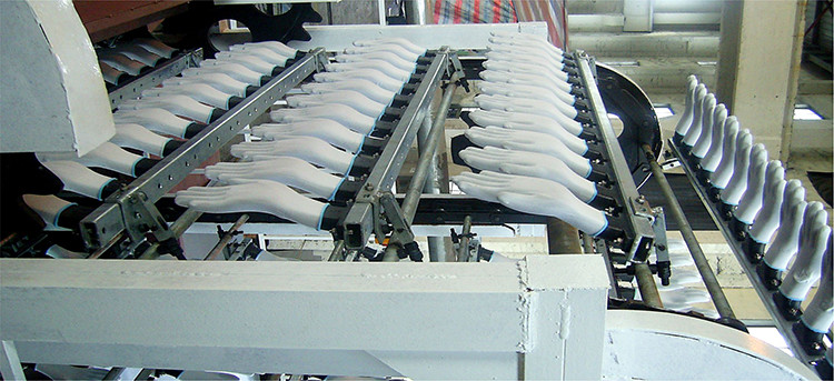 Latex nitrile glove dipping line wrinkle foam and sandy coating labor glove